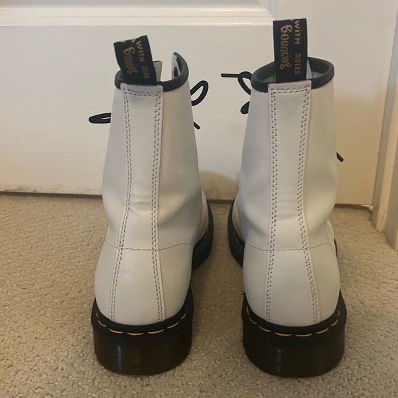 Dr. Martens white combat boots size 10 - Picture 3 of 7